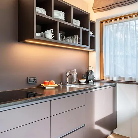 Saslonch Stlarida Apartment