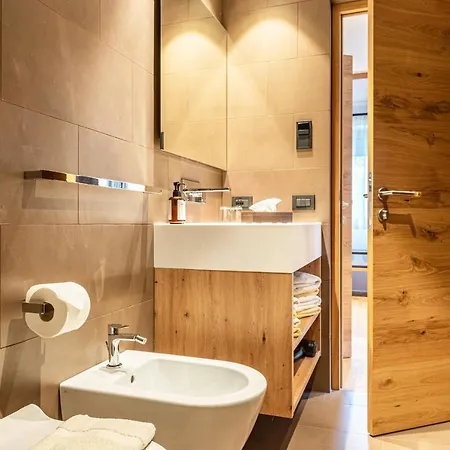 Apartment Saslonch Stlarida *