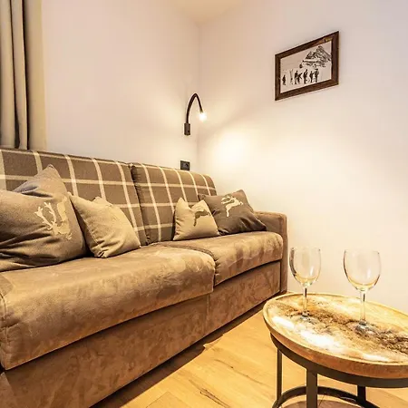 Saslonch Stlarida Apartment *